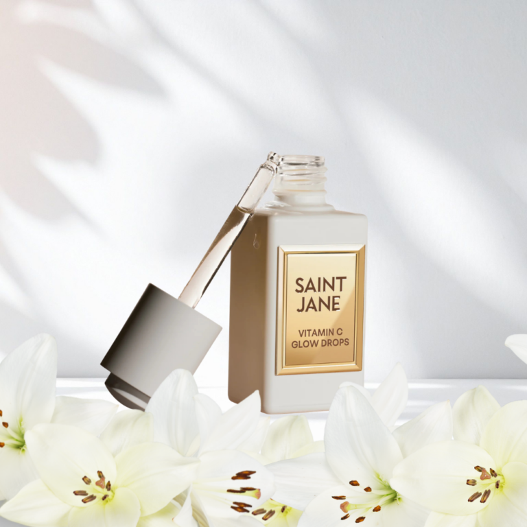 Vitamin-C-Glow-Drops-Brightening-Serum-1